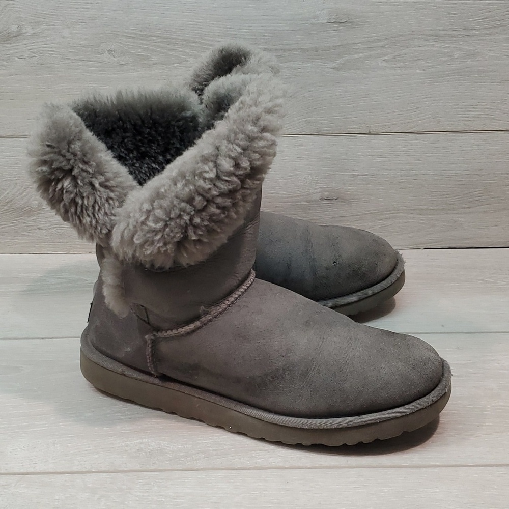 Ugg Australia Women Bailey Button Leather Boots shoes sz 7.5